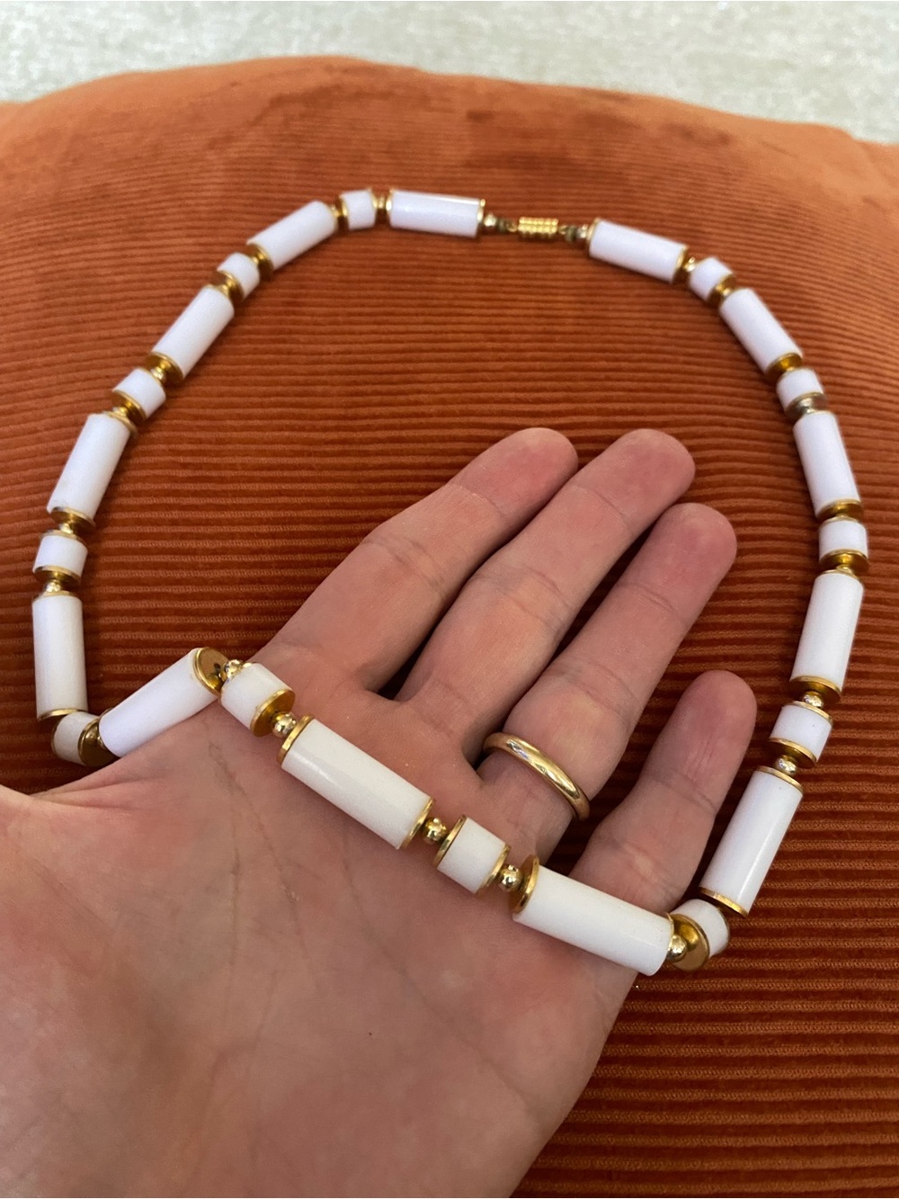 Beaded White/Gold Toned Necklace